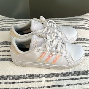 Girls size 6 (usually fits women’s 8.5) Adidas Grand Court White Iridescent